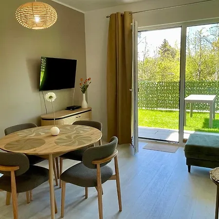 Apartment Kaszmir - Ogrodek, Baseny, Jacuzzi, Sauny, Sala Zabaw Dla Dzieci, 400m Do Plazy Plaskie Wejscie Jastrzębia Góra