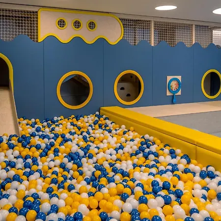 Kaszmir - Ogrodek, Baseny, Jacuzzi, Sauny, Sala Zabaw Dla Dzieci, 400m Do Plazy Plaskie Wejscie Jastrzębia Góra